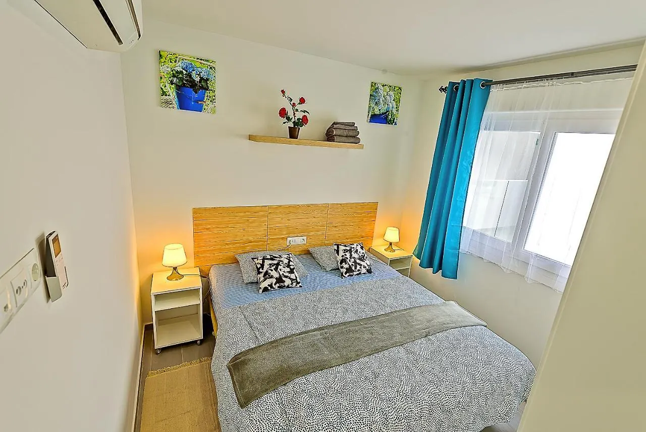 Oceanfront Duplex With A Rooftop Pool And Terrace El Puerto de Santa María Spanyolország